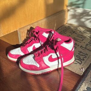 Hot pink Nike dunks